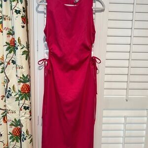 Chic Fuchsia Sleeveless Midi Dress